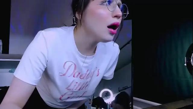 Image 6 of sili_ssa Stream on Chaturbate on 7 months ago