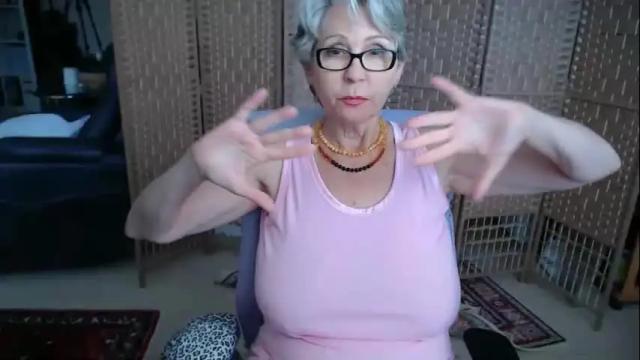 Thumbnail 1, silky_petra's Stream at Chaturbate, 26 days ago
