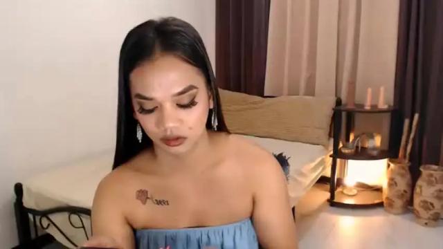 Image 3 of silkypandora Stream on Chaturbate on 16 months ago