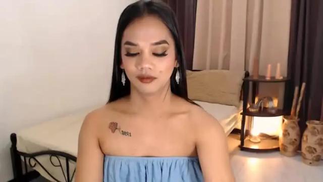 Image 4 of silkypandora Stream on Chaturbate on 16 months ago