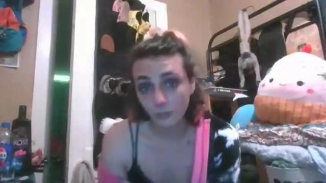 Image 6 of sillycutecow Stream on Chaturbate on 17 months ago