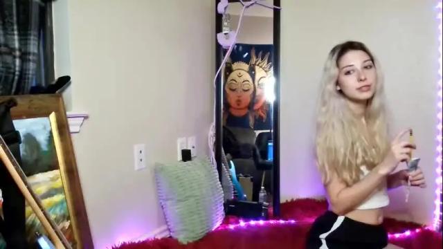 Image 8 of sillysun Stream on Chaturbate on 19 months ago