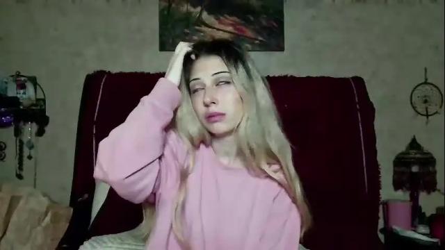 Image 6 of sillysun Stream on Chaturbate on 16 months ago