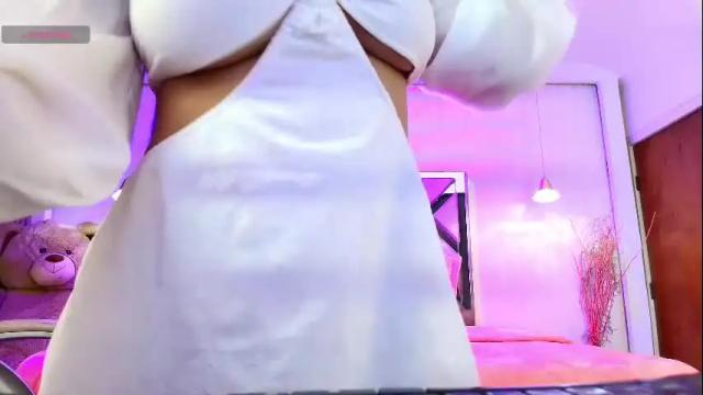 Image 6 of silvana_monroe Stream on Chaturbate on 1 month ago