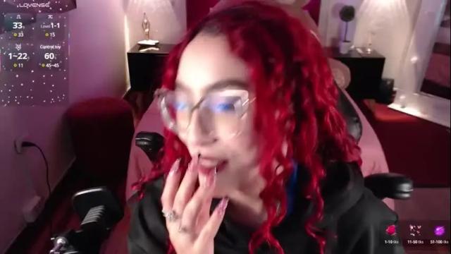 Image 4 of silvanalorens_ Stream on Chaturbate on 1 month ago