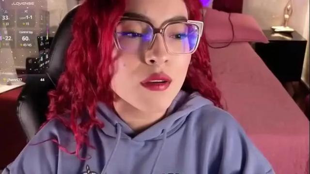 Image 3 of silvanalorens_ Stream on Chaturbate on 1 month ago