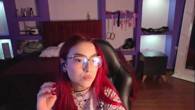 Image 2 of silvanalorens_ Stream on Chaturbate on 15 days ago