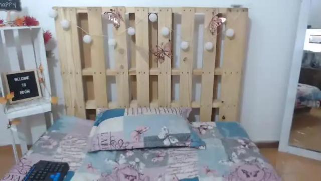 Image 12 of silvanaroberts_ Stream on Chaturbate on 18 months ago