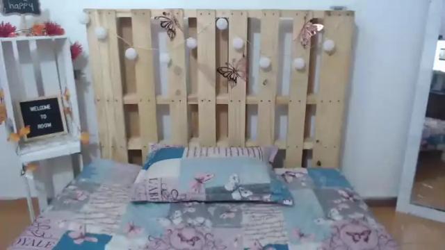 Image 2 of silvanaroberts_ Stream on Chaturbate on 18 months ago