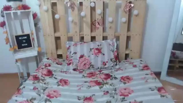 Image 6 of silvanaroberts_ Stream on Chaturbate on 17 months ago