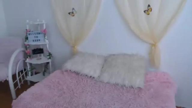 Image 3 of silvanaroberts_ Stream on Chaturbate on 16 months ago