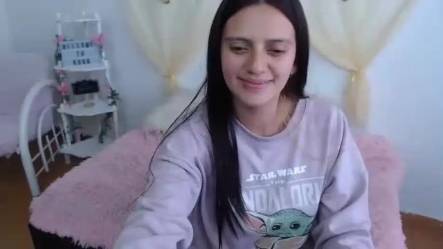 Image 4 of silvanaroberts_ Stream on Chaturbate on 16 months ago