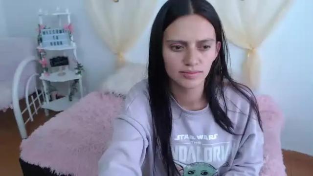 Image 7 of silvanaroberts_ Stream on Chaturbate on 16 months ago