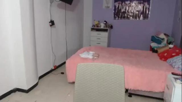 Image 3 of silvanaroberts_ Stream on Chaturbate on 1 month ago