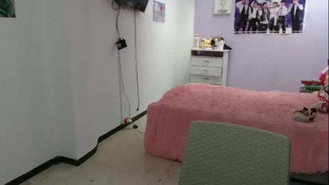 Image 2 of silvanaroberts_ Stream on Chaturbate on 29 days ago