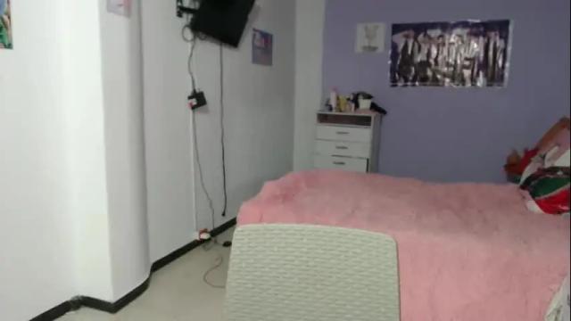 Image 10 of silvanaroberts_ Stream on Chaturbate on 24 days ago