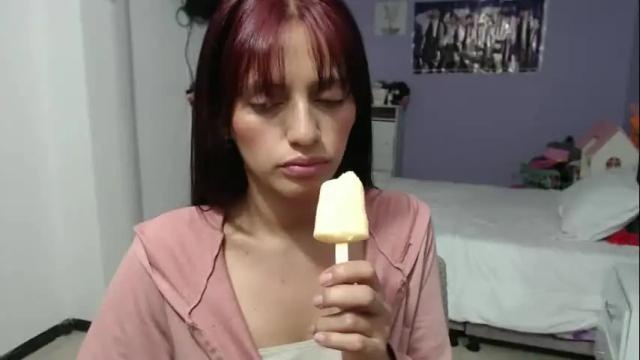 Image 8 of silvanaroberts_ Stream on Chaturbate on 7 months ago