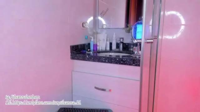 Image 2 of silvanna_4 Stream on Chaturbate on 23 months ago