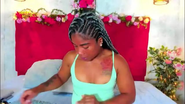 Image 4 of silvannafit Stream on Chaturbate on 1 month ago