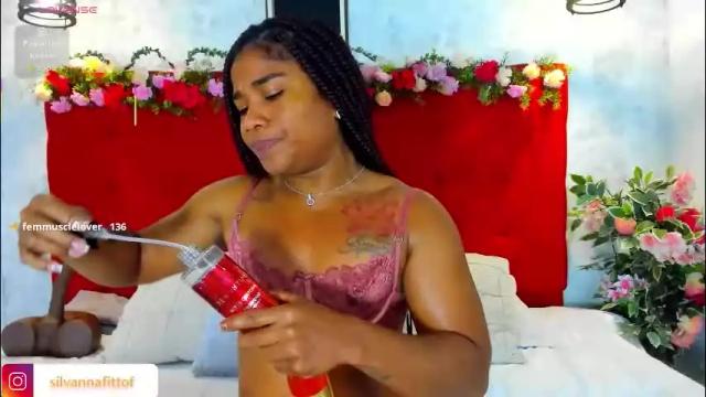 Image 11 of silvannafit Stream on Chaturbate on 21 days ago