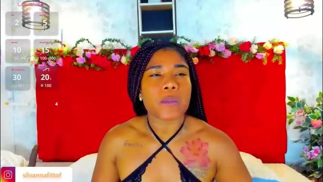 Image 3 of silvannafit Stream on Chaturbate on 16 days ago