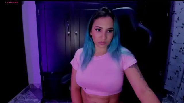 Image 6 of silver_jinx Stream on Chaturbate on 15 months ago