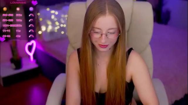 Image 12 of silverrmoon Stream on Chaturbate on 1 month ago