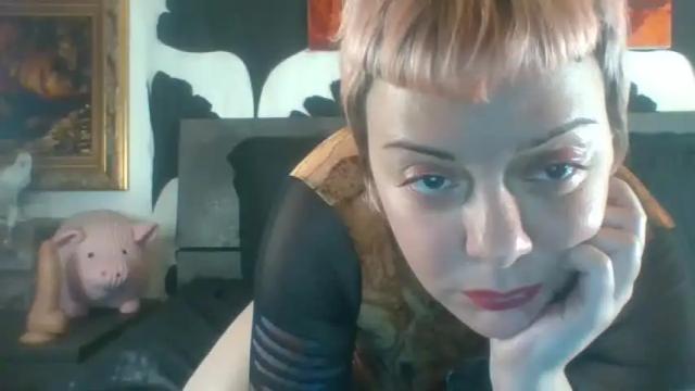 Image 3 of silvia_lamberti Stream on Chaturbate on 26 months ago