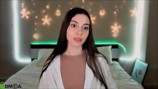 Image 10 of silvia_queen1 Stream on Chaturbate on 15 months ago