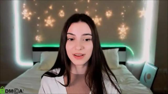 Image 11 of silvia_queen1 Stream on Chaturbate on 15 months ago