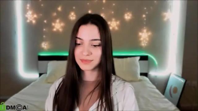 Image 2 of silvia_queen1 Stream on Chaturbate on 15 months ago