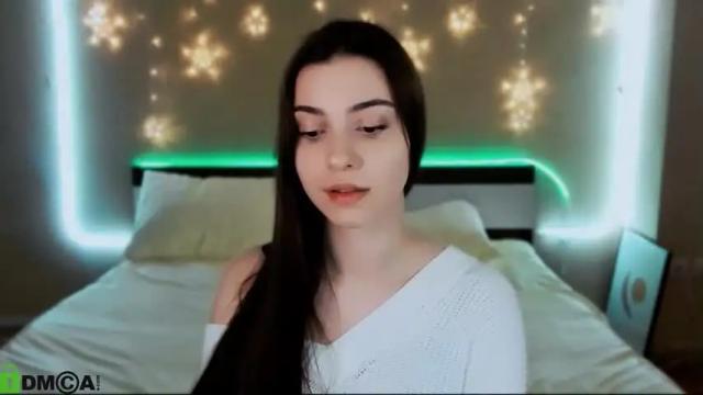 Image 7 of silvia_queen1 Stream on Chaturbate on 15 months ago