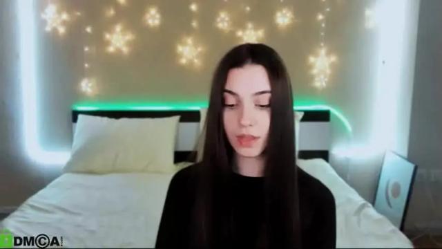 Image 6 of silvia_queen1 Stream on Chaturbate on 15 months ago