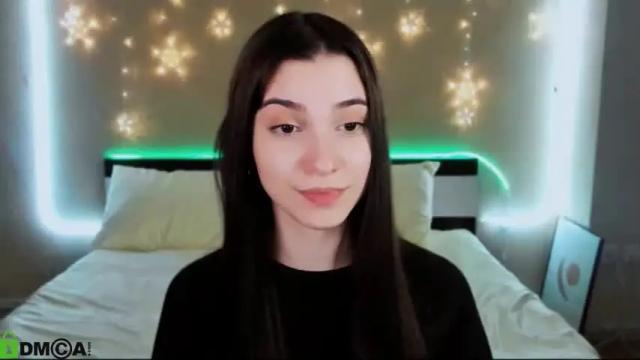 Image 8 of silvia_queen1 Stream on Chaturbate on 15 months ago