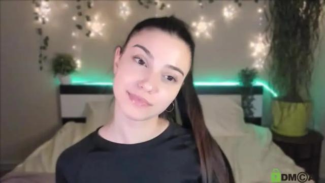Image 7 of silvia_queen1 Stream on Chaturbate on 15 months ago