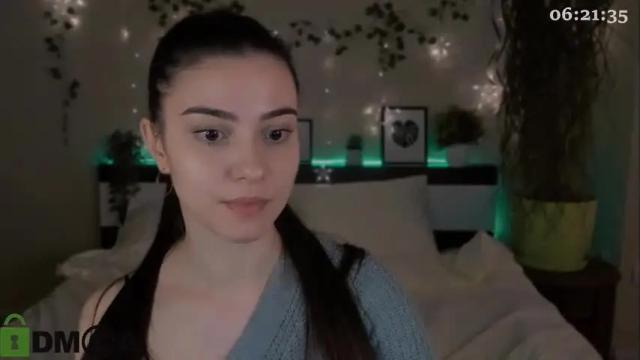 Image 11 of silvia_queen1 Stream on Chaturbate on 14 months ago