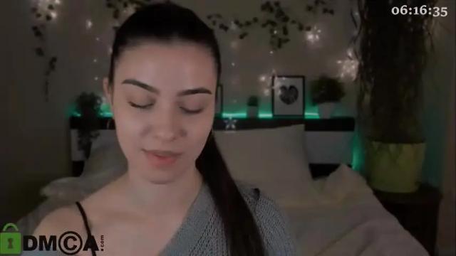 Image 12 of silvia_queen1 Stream on Chaturbate on 14 months ago