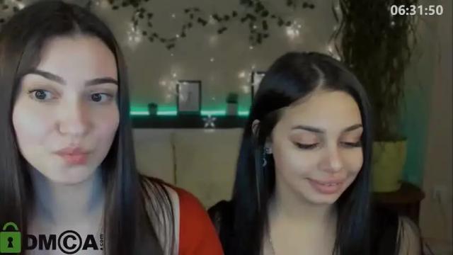 Image 8 of silvia_queen1 Stream on Chaturbate on 14 months ago
