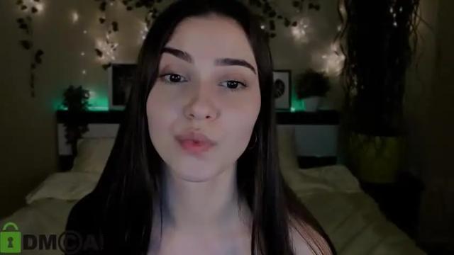 Image 12 of silvia_queen1 Stream on Chaturbate on 14 months ago