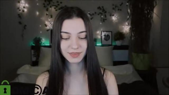 Image 2 of silvia_queen1 Stream on Chaturbate on 14 months ago