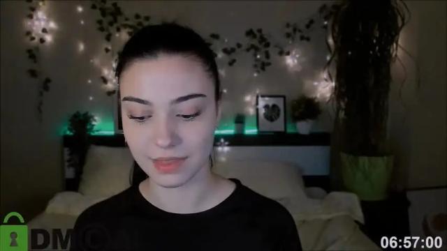 Image 12 of silvia_queen1 Stream on Chaturbate on 14 months ago