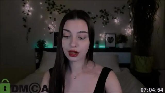 Image 10 of silvia_queen1 Stream on Chaturbate on 14 months ago