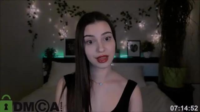 Image 8 of silvia_queen1 Stream on Chaturbate on 14 months ago