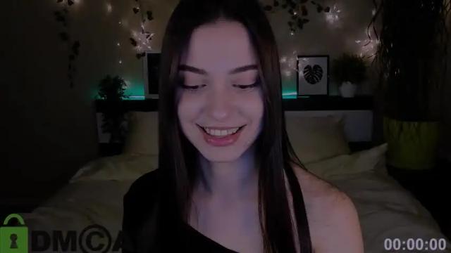 Image 11 of silvia_queen1 Stream on Chaturbate on 14 months ago
