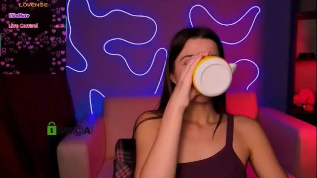 Image 6 of silvia_queen1 Stream on Chaturbate on 1 month ago