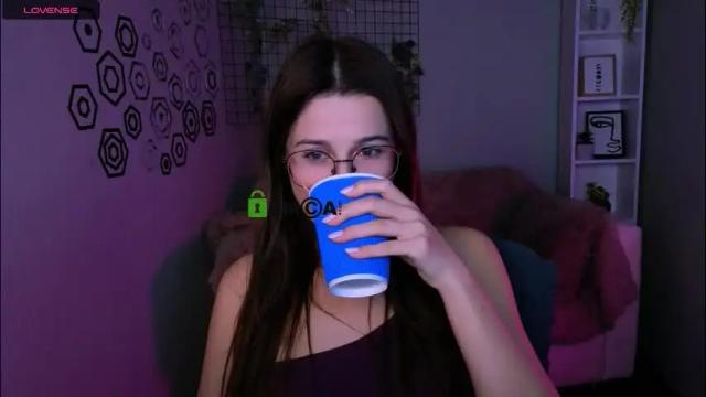 Image 6 of silvia_queen1 Stream on Chaturbate on 1 month ago