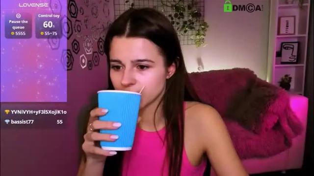 Image 2 of silvia_queen1 Stream on Chaturbate on 12 days ago