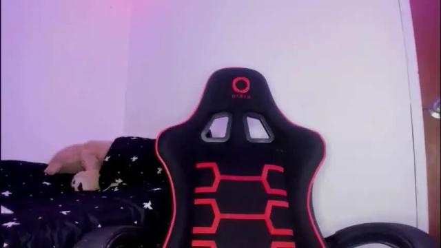 Image 2 of silvia_richiej Stream on Chaturbate on 1 month ago