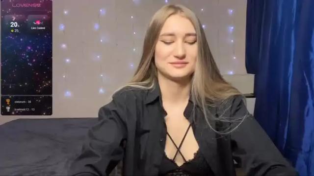 Image 3 of silvia_sugarr Stream on Chaturbate on 13 months ago
