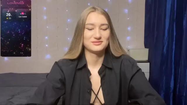 Image 10 of silvia_sugarr Stream on Chaturbate on 13 months ago